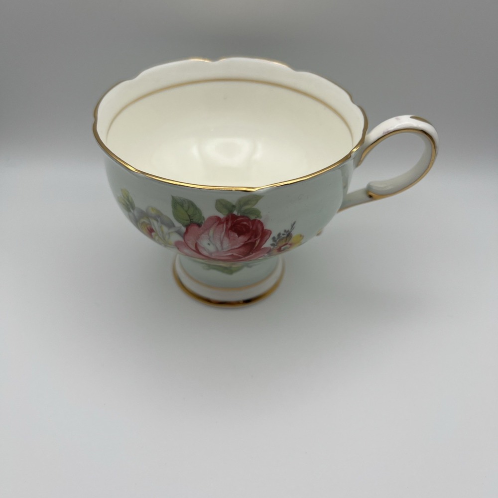 Paragon Double Warrant Fine Bone China Teacup Saucer Blue Pink Rose England - Picture 7 of 16